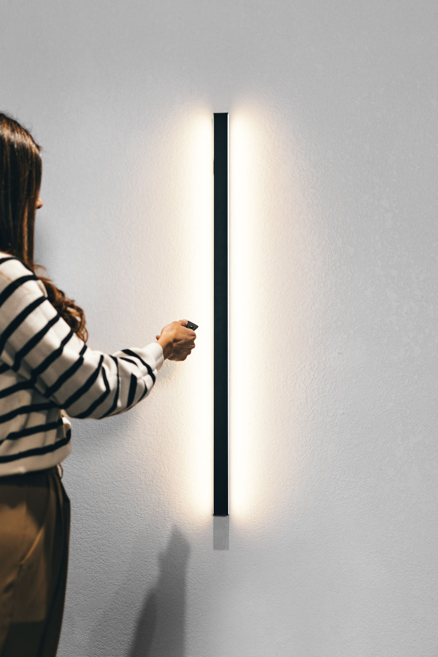 Linear Wall Lamp Open Box