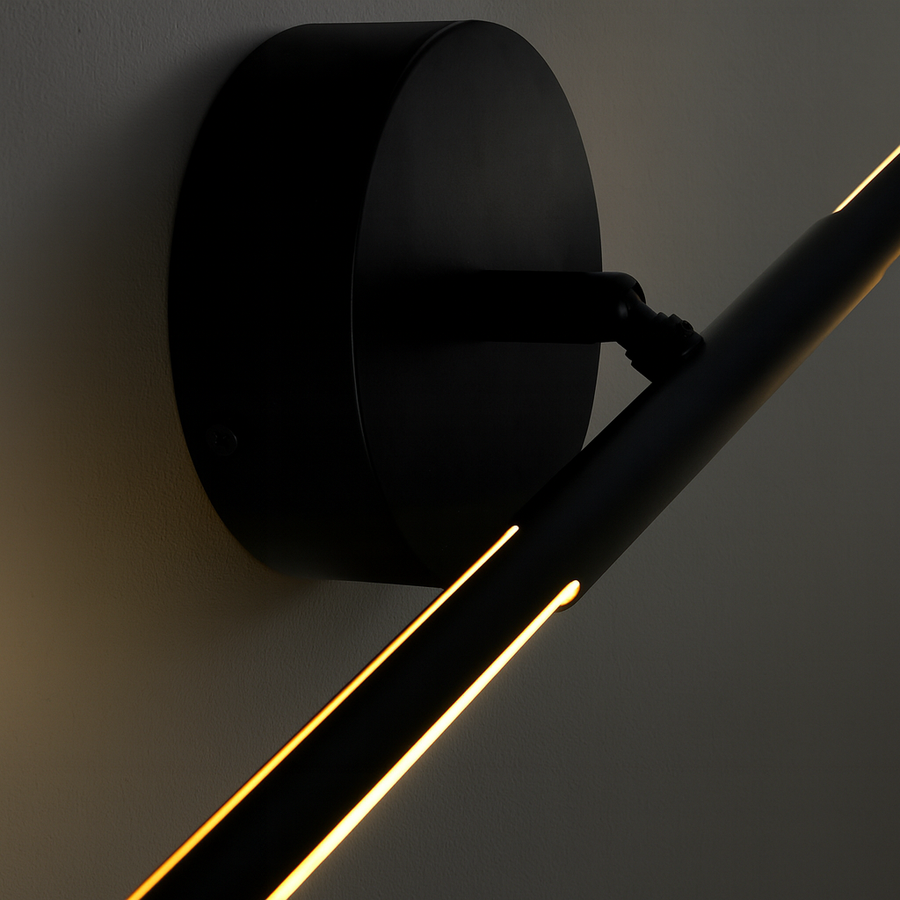 Oskil Wall Light