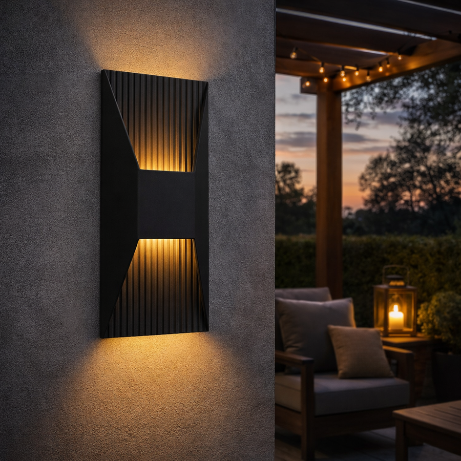 Ribbed Wall Sconce