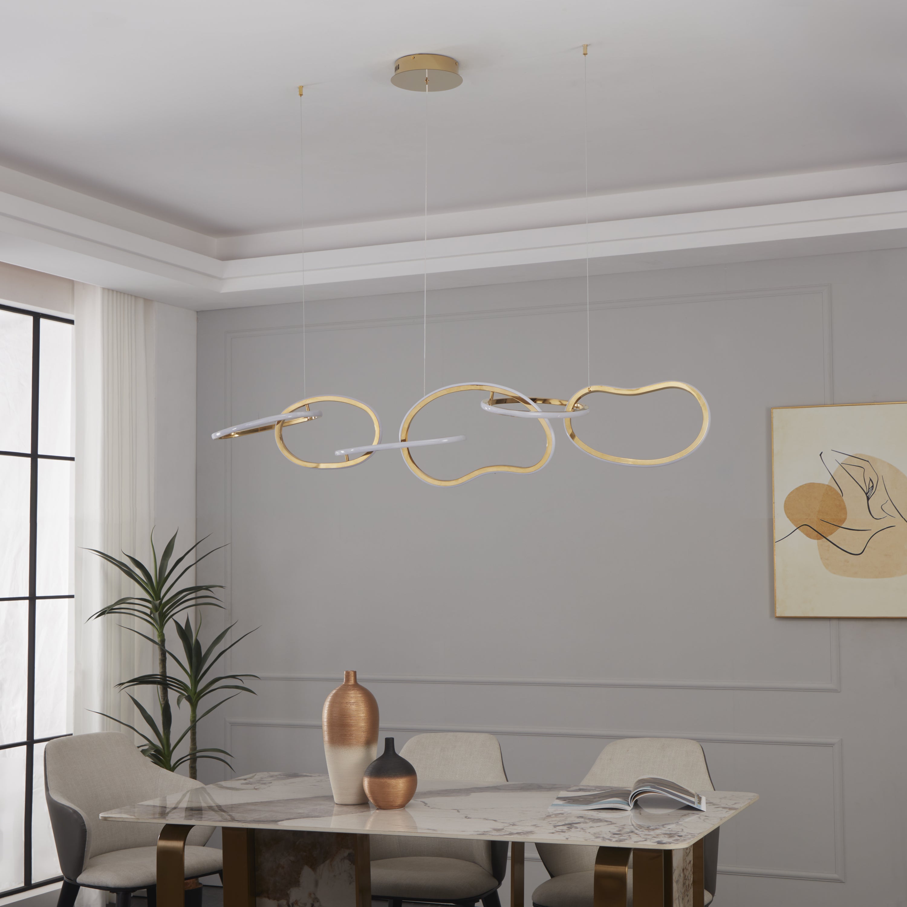 Modern Lighting for Dining Rooms: Elevate Your Space With Chandeliers