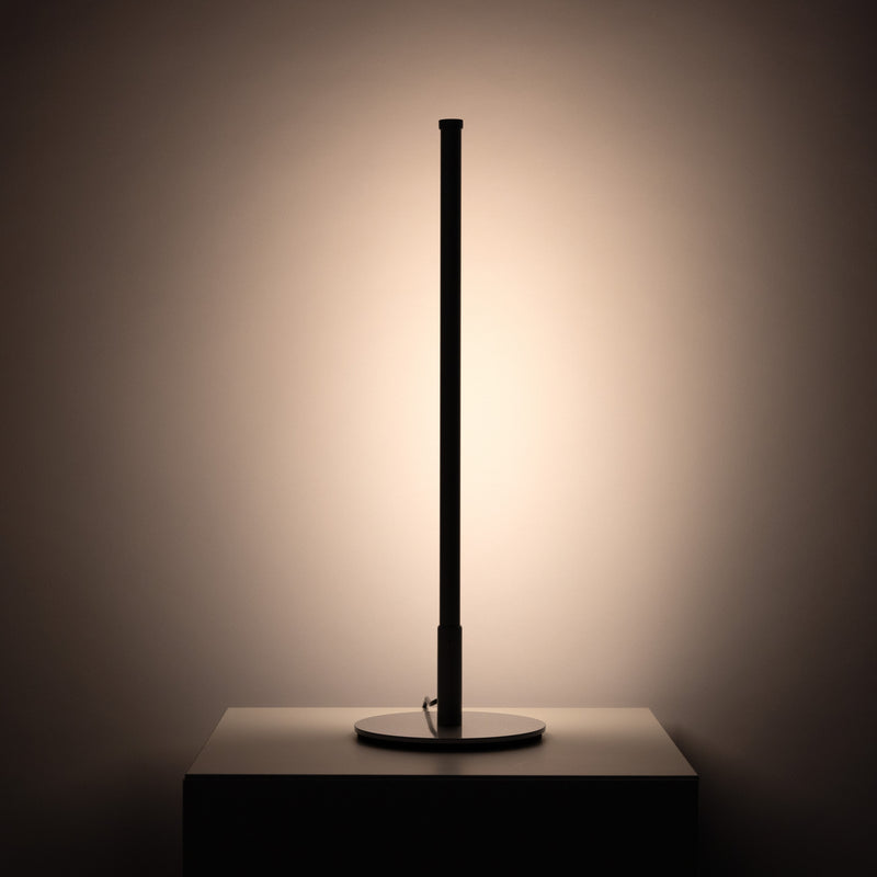 Léger LED Table Lamp
